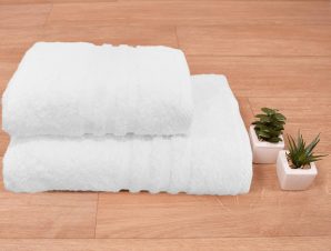Πετσέτα Σώματος Λευκή (70×140) Hotel Ριγέ Φάσα 550gr/m2